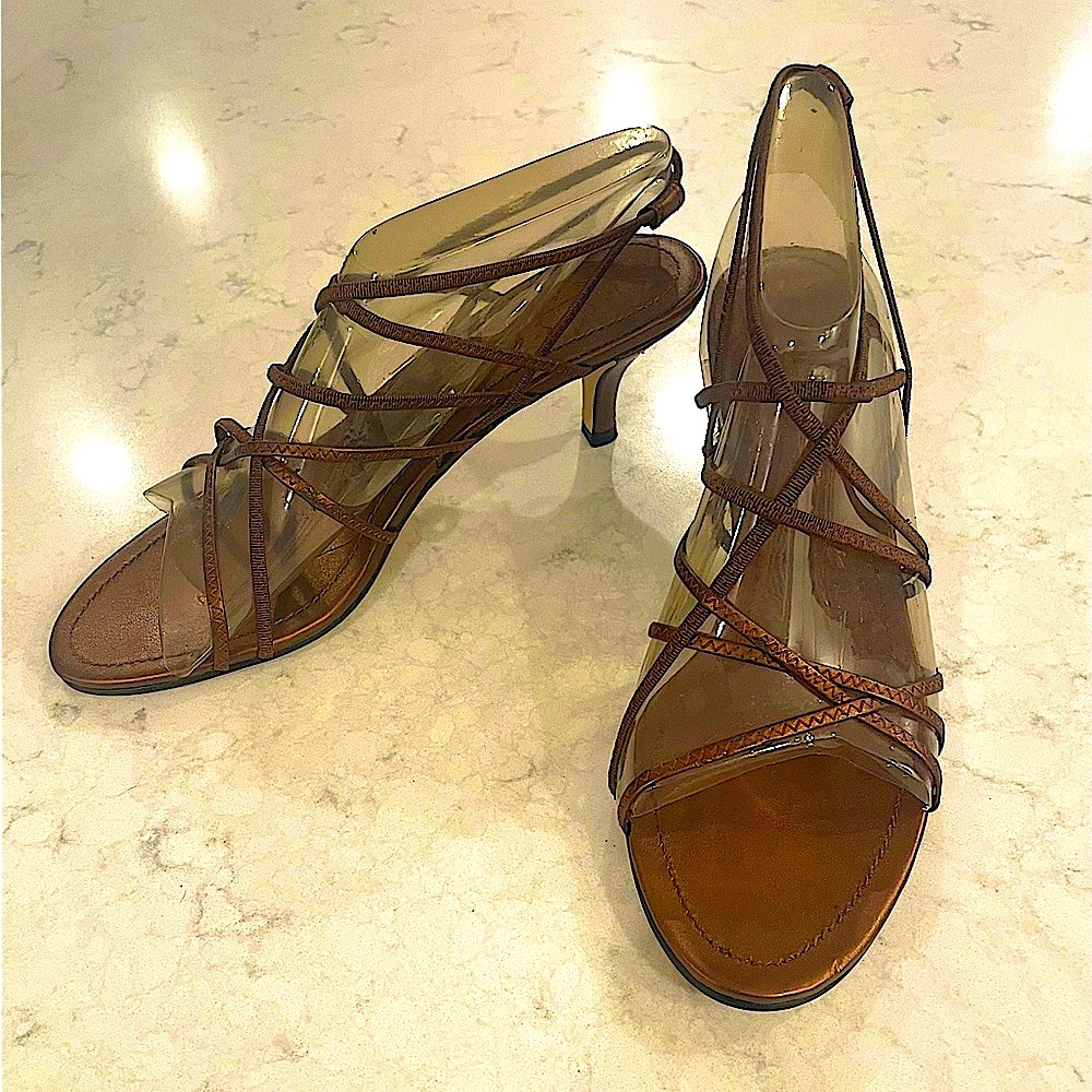 New York Transit NWOB bronze metallic stretch strappy heeled sandals 8 1/2 M